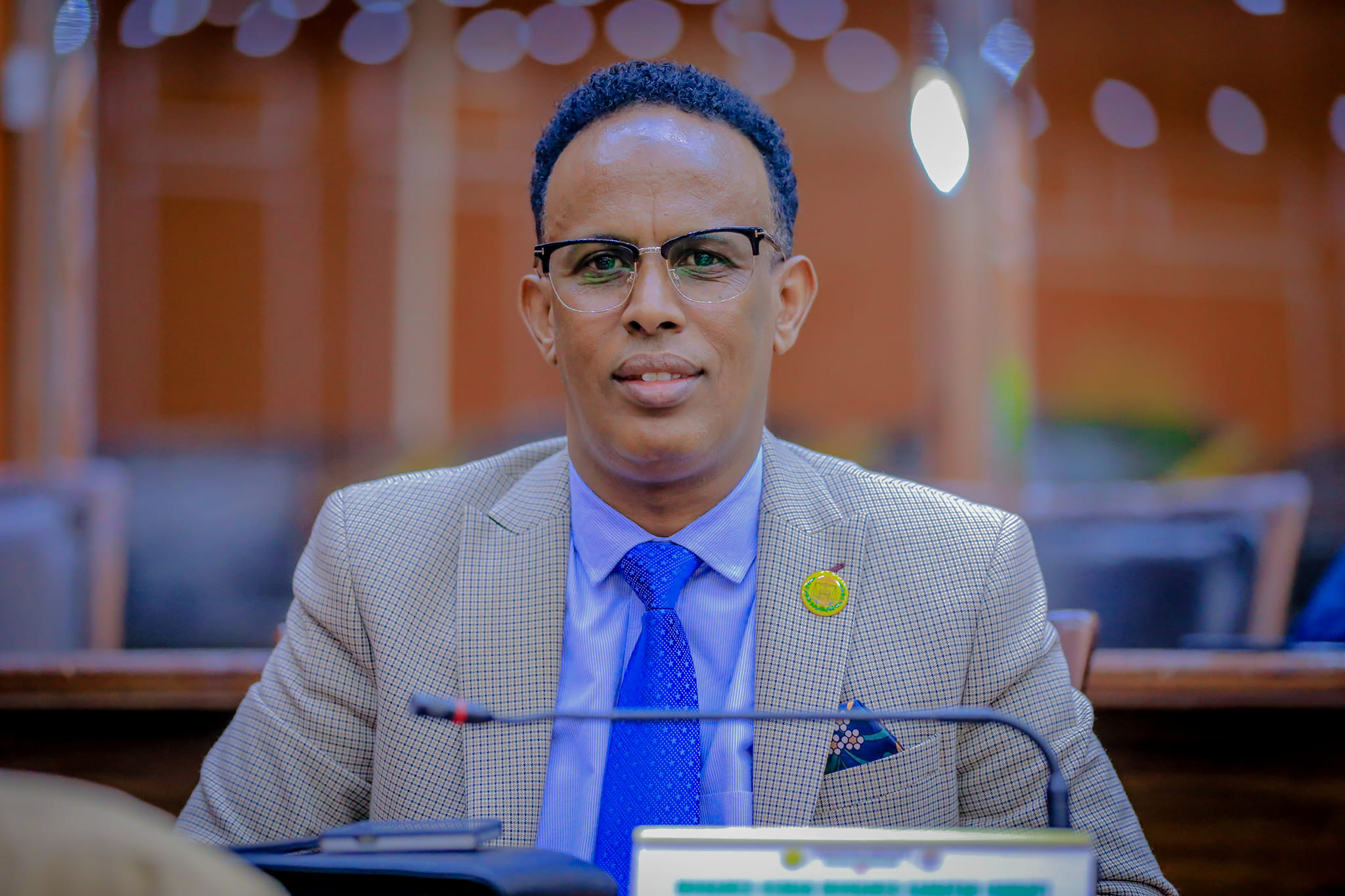 Parliament Member Image